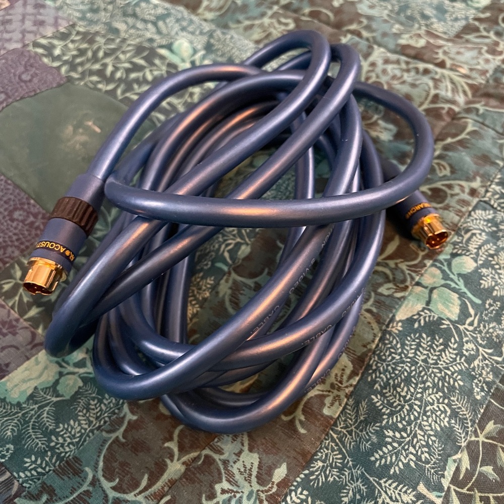 Acoustic Research AP022 S-Video Blue Cable 12 Feet 4-Pin Gold-Plated
